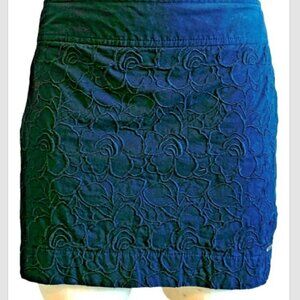 Hollister M 100% Cotton Skirt Navy Blue Embroidered Flower Pattern #224G
